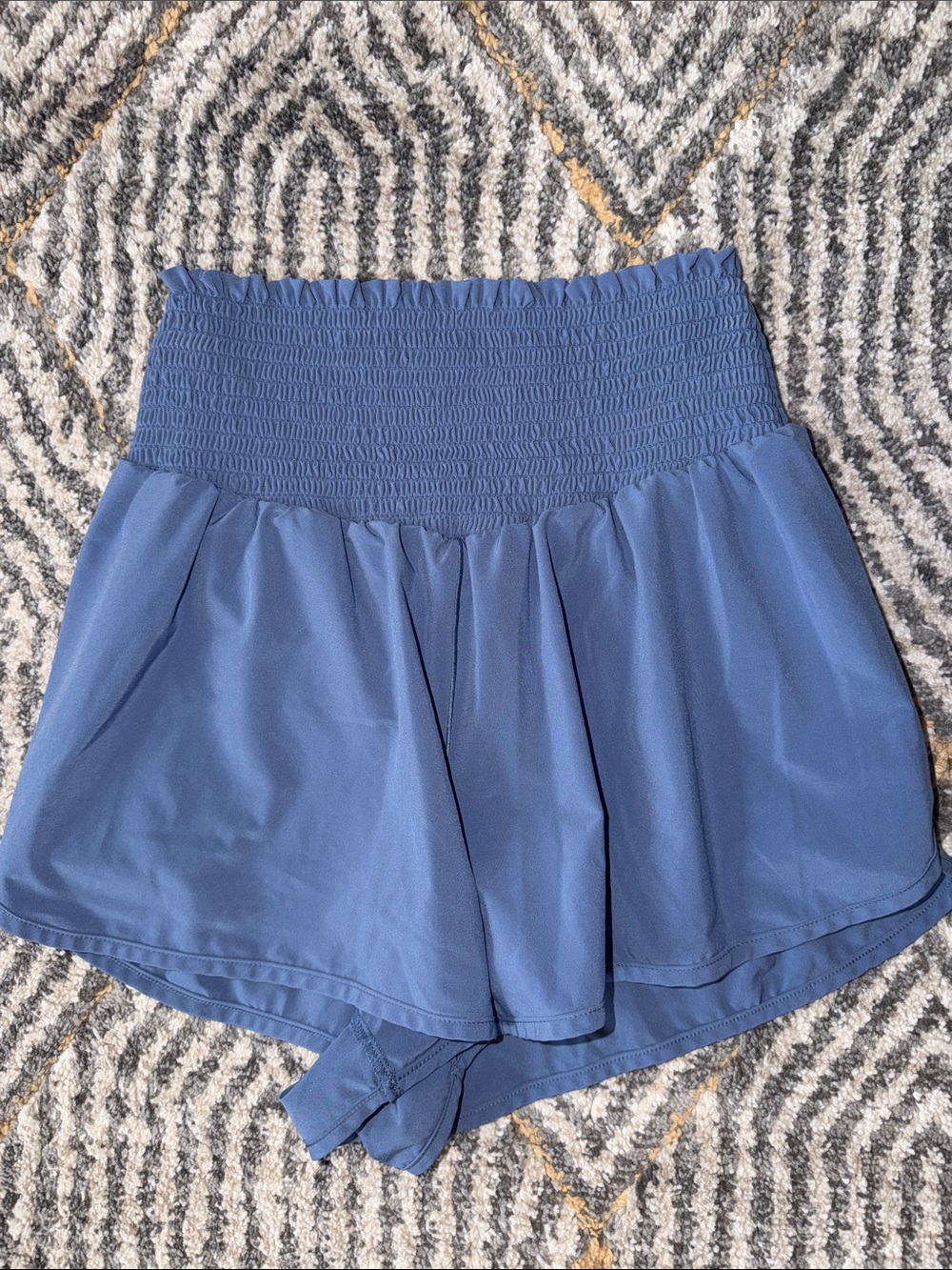 Aerie Offline High-Waist Smocked Blue Women’s Shorts Sz M